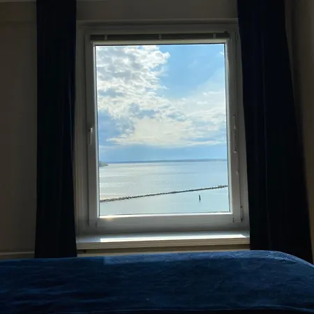 Yachthafen Apartment Schausende